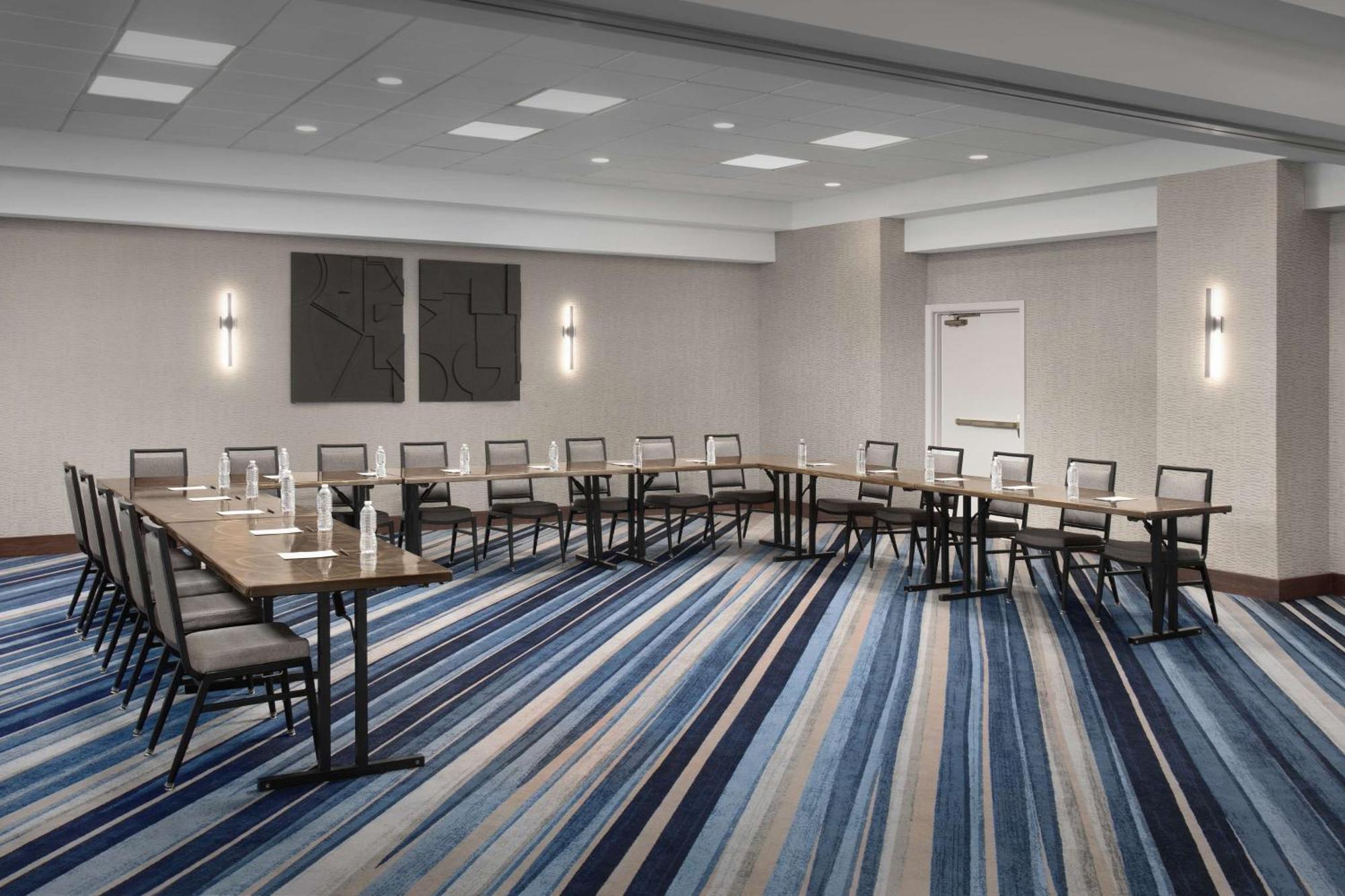Embassy Suites By Hilton Dallas Near The Galleria Luaran gambar