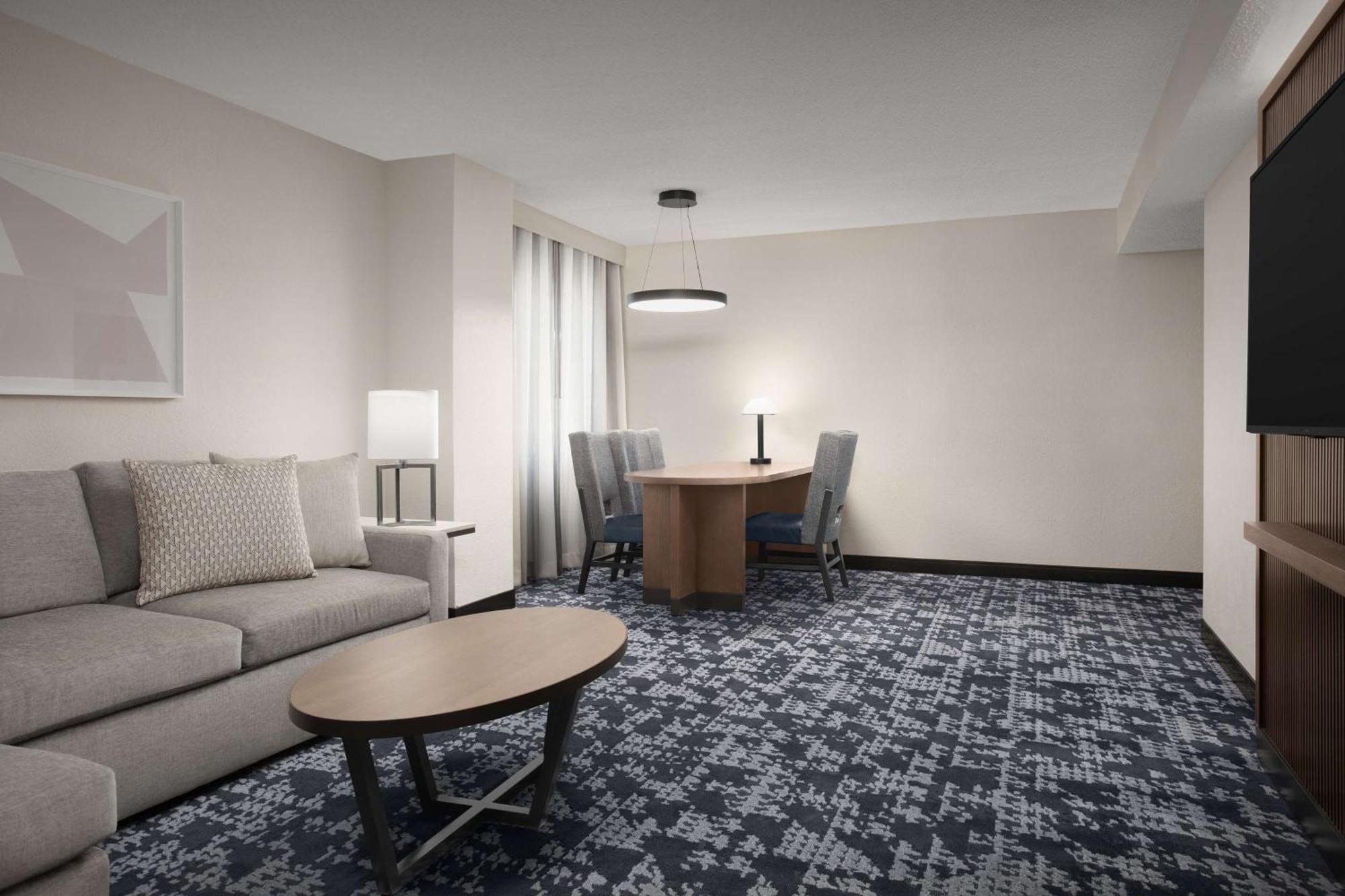 Embassy Suites By Hilton Dallas Near The Galleria Luaran gambar