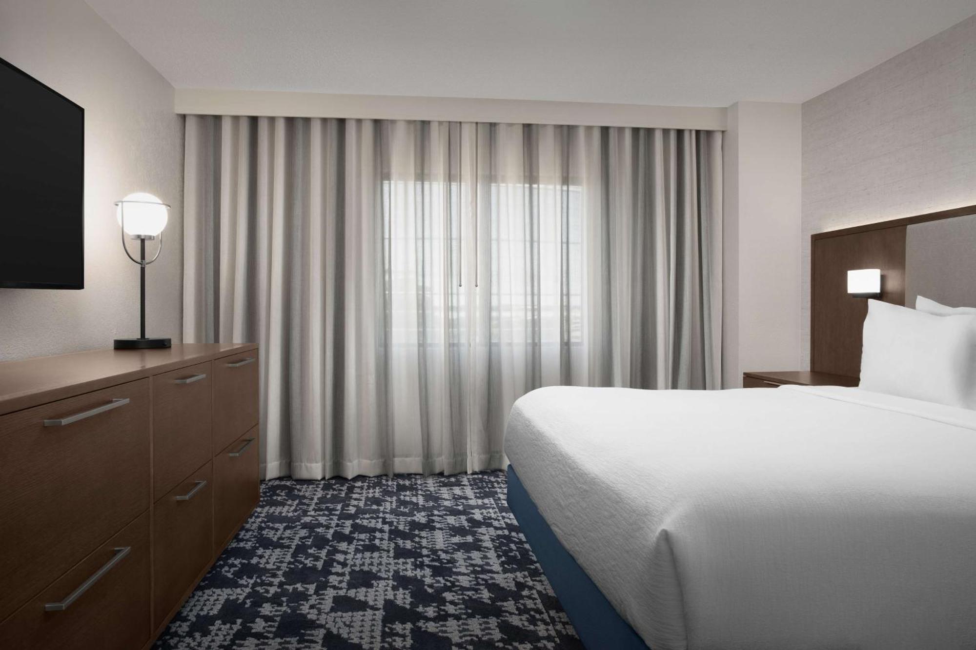 Embassy Suites By Hilton Dallas Near The Galleria Luaran gambar