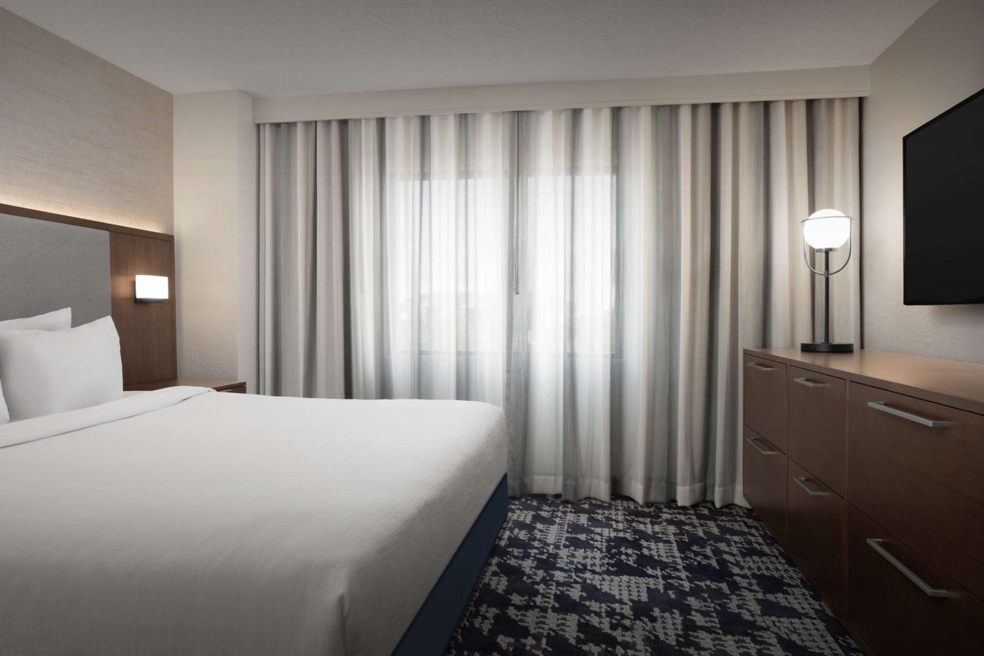 Embassy Suites By Hilton Dallas Near The Galleria Luaran gambar