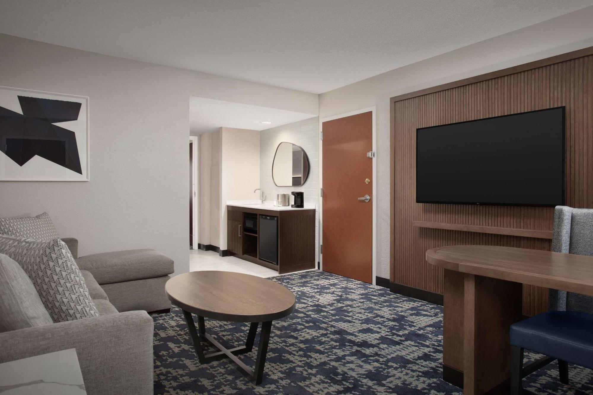 Embassy Suites By Hilton Dallas Near The Galleria Luaran gambar